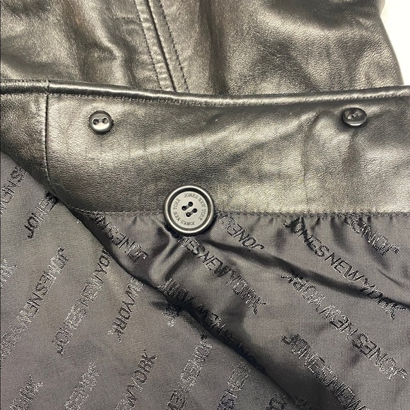 Jones New York Black Leather Jacket Minimalist Edgy Luxury Mobwife Large Petite - Picture 11 of 14